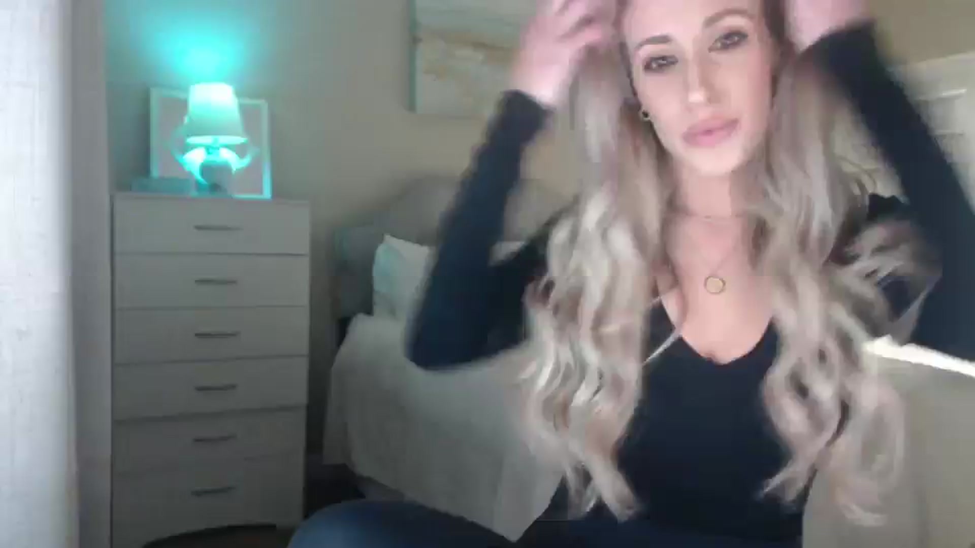Gallery image thumbnail from Queen_bambii's myfreecams stream on, 02/26/2025, 07:05 image 2 of 20