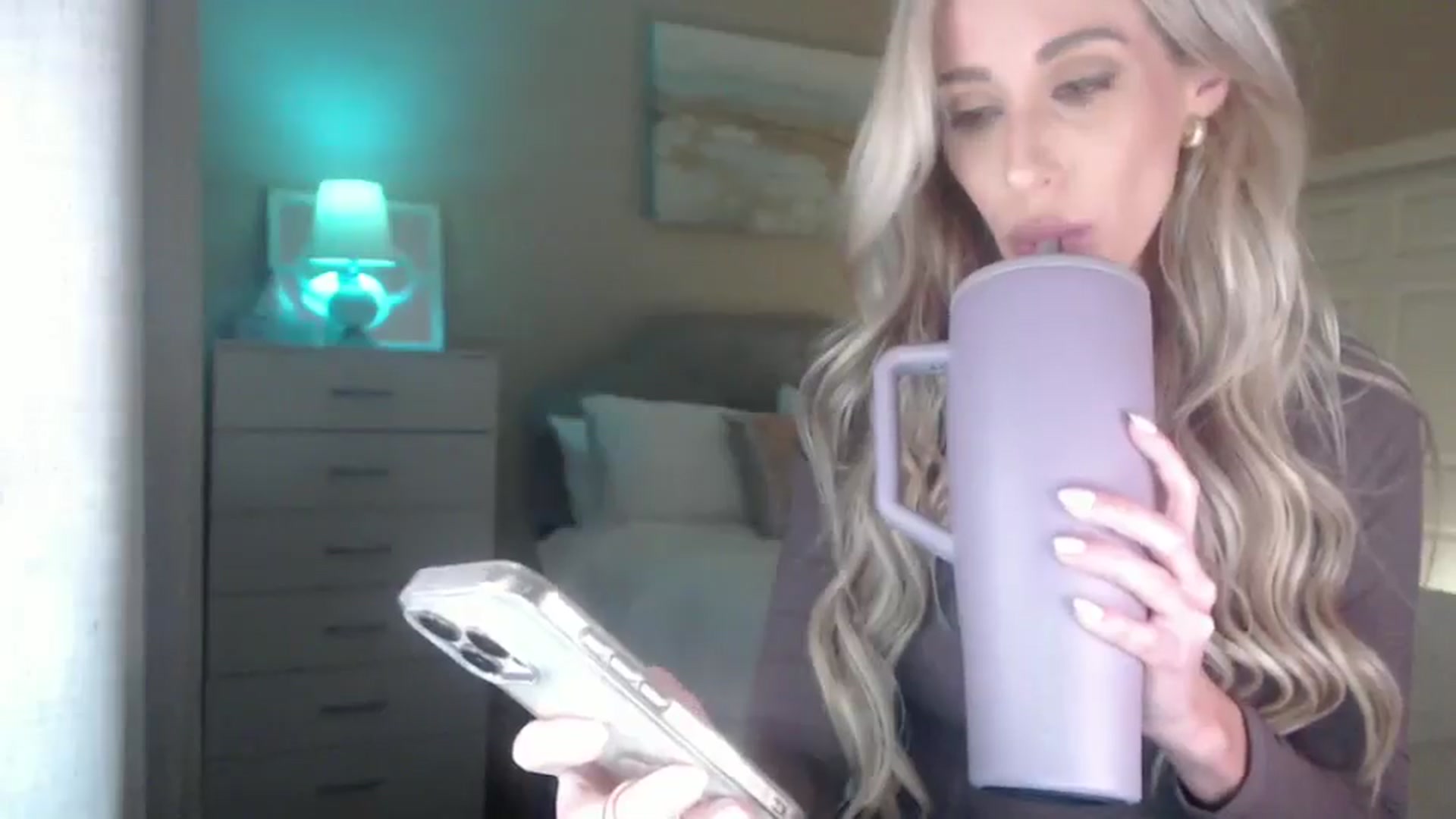 Gallery image thumbnail from Queen_bambii's myfreecams stream on, 03/21/2025, 07:25 image 19 of 20