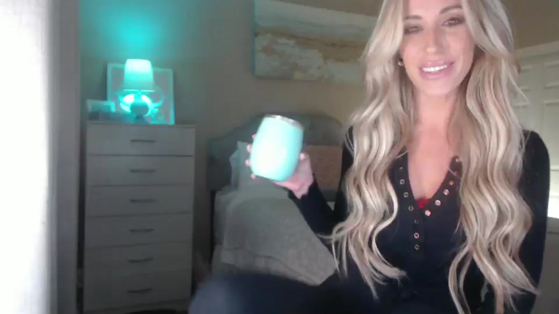Gallery image thumbnail from Queen_bambii's myfreecams stream on, 04/08/2025, 05:24 image 20 of 20