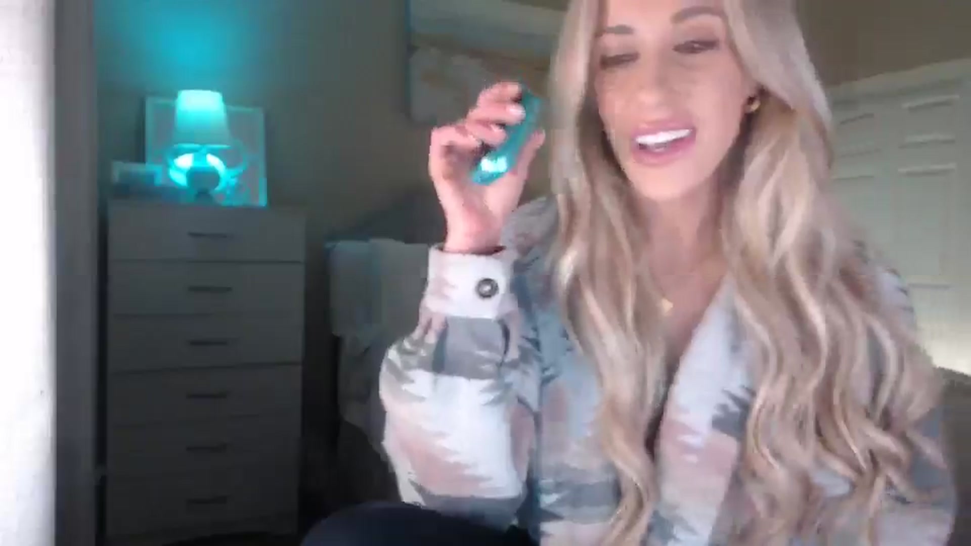 Gallery image thumbnail from Queen_bambii's myfreecams stream on, 04/10/2025, 06:11 image 19 of 20