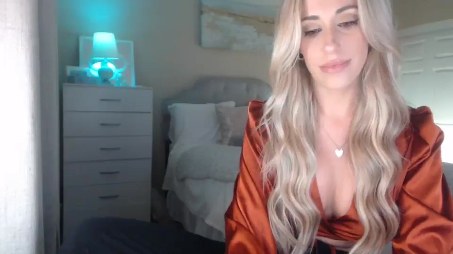 Gallery image thumbnail from Queen_bambii's myfreecams stream on, 04/11/2025, 06:04 image 9 of 20