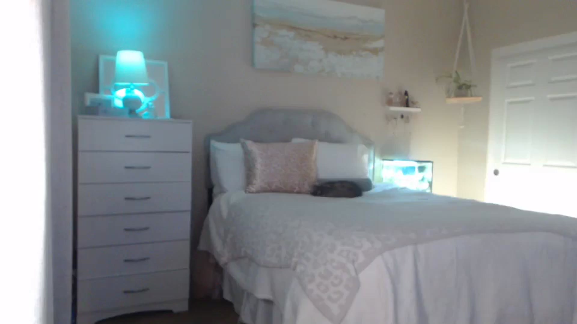 Gallery image thumbnail from Queen_bambii's myfreecams stream on, 04/22/2025, 07:15 image 16 of 20