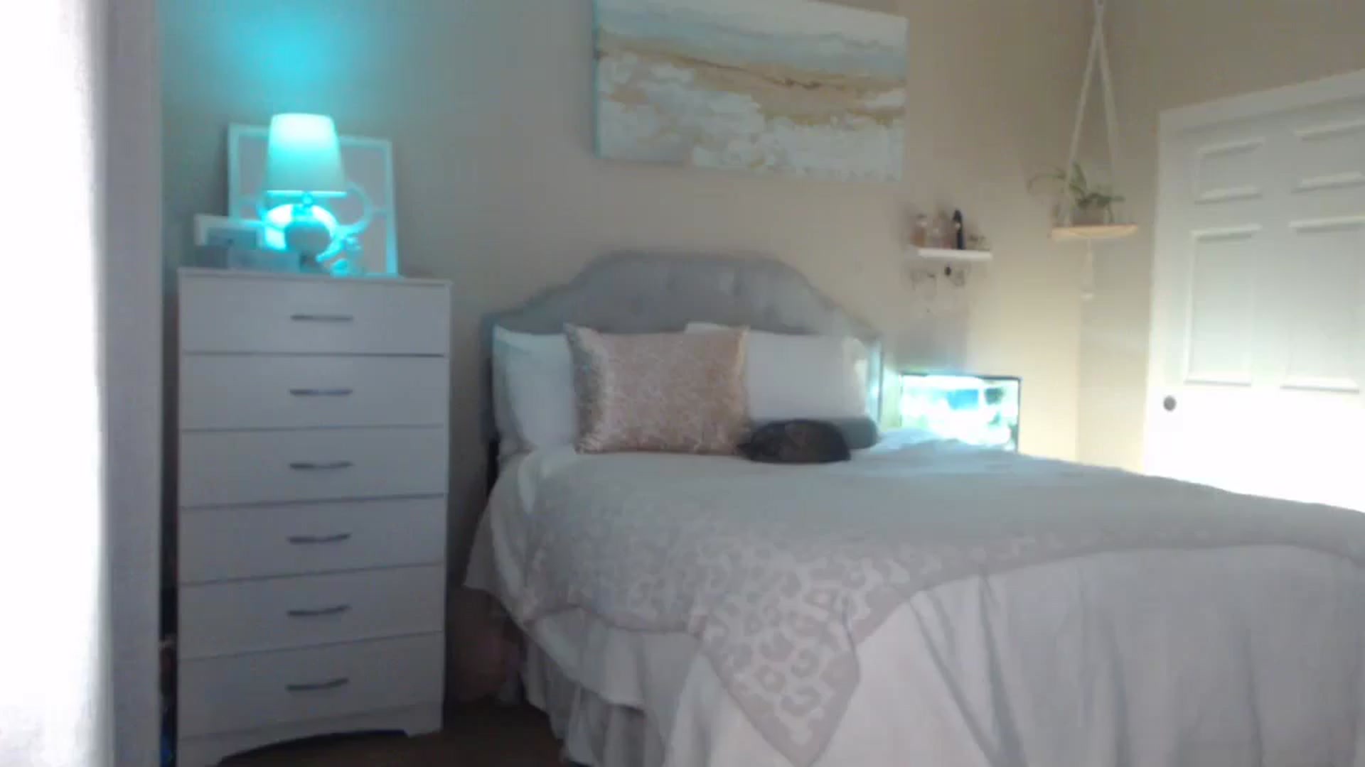 Gallery image thumbnail from Queen_bambii's myfreecams stream on, 04/22/2025, 07:15 image 8 of 20