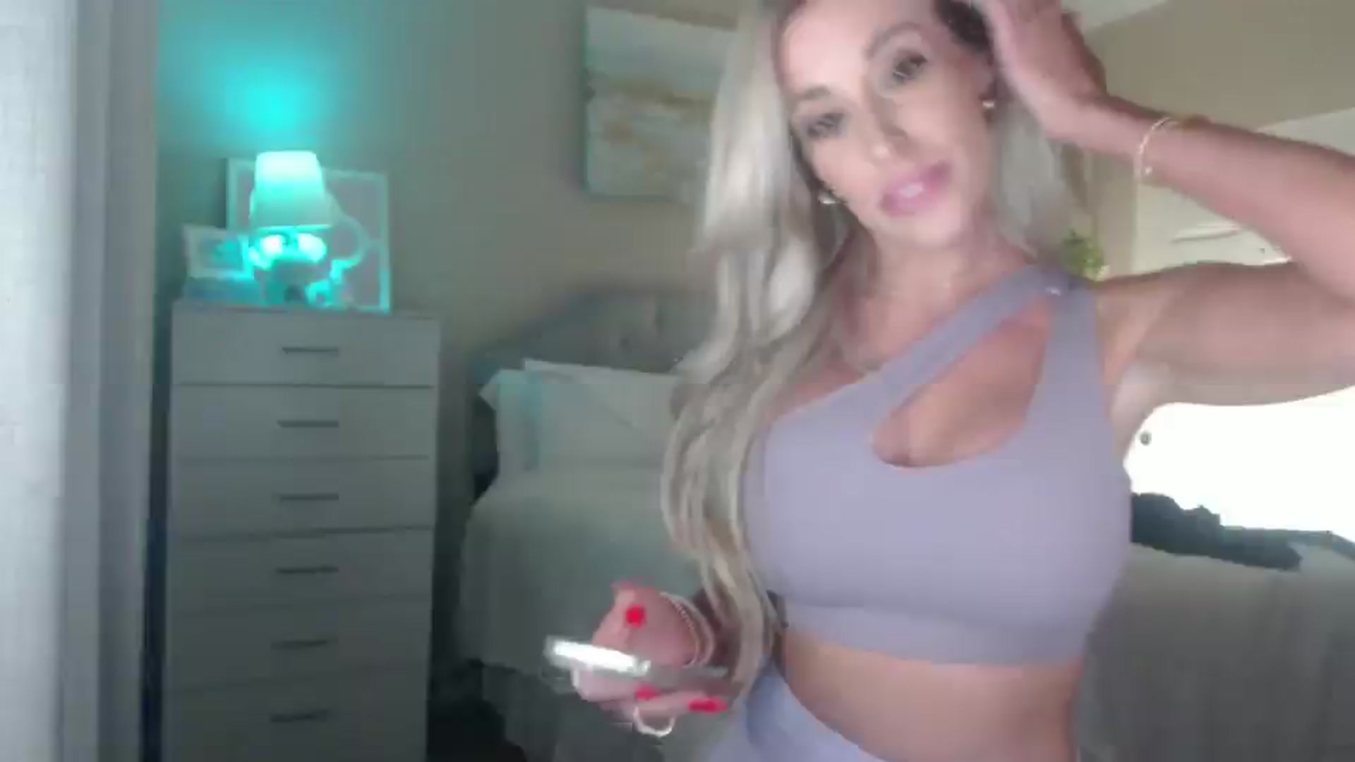 Gallery image thumbnail from Queen_bambii's myfreecams stream on, 07/10/2025, 06:09 image 11 of 20