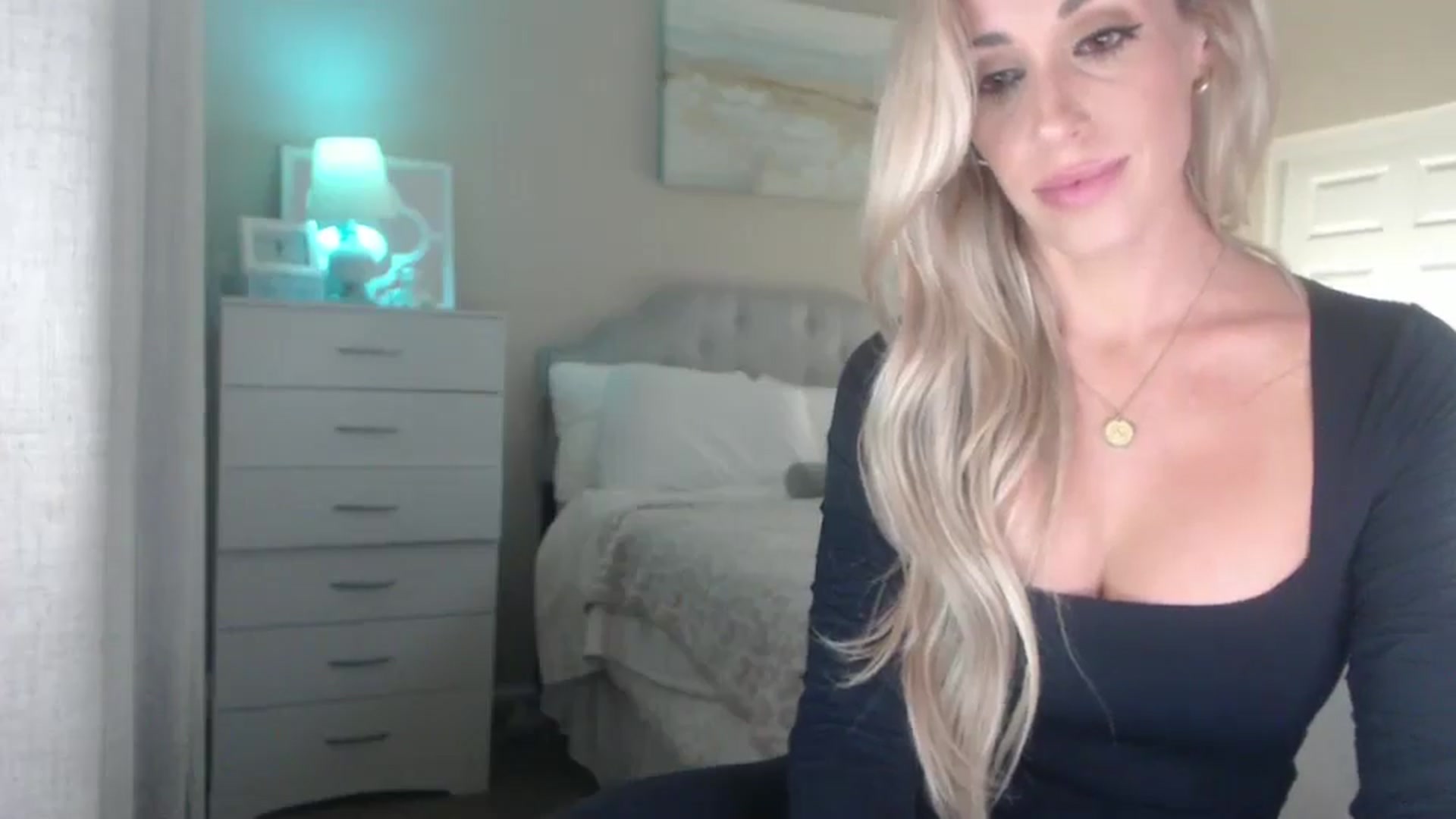 Gallery image thumbnail from Queen_bambii's myfreecams stream on, 07/30/2025, 05:57 image 19 of 20
