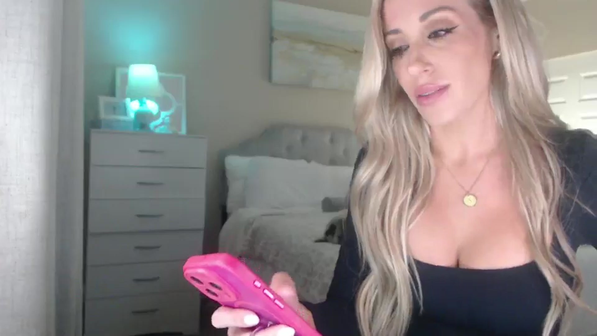 Gallery image thumbnail from Queen_bambii's myfreecams stream on, 07/30/2025, 05:57 image 7 of 20