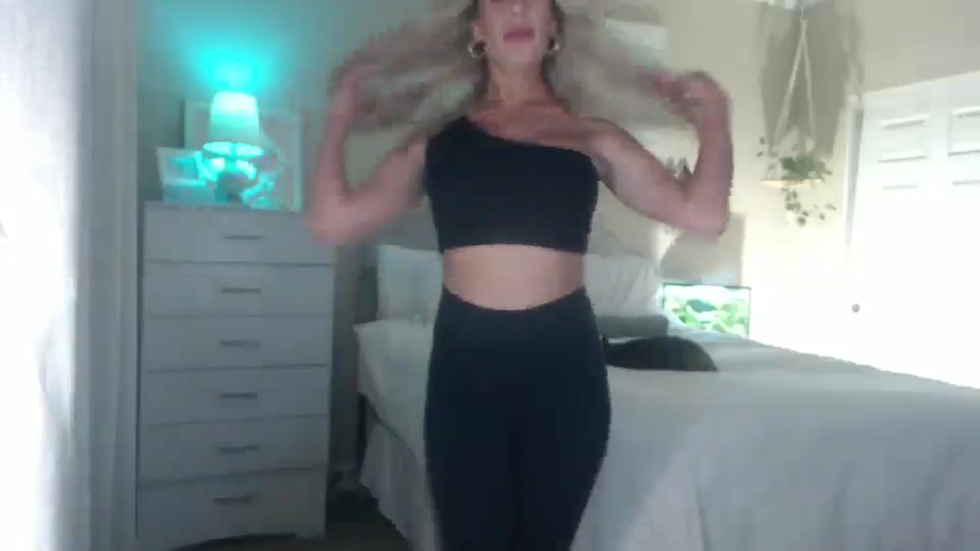 Gallery image thumbnail from Queen_bambii's myfreecams stream on, 08/10/2025, 07:35 image 5 of 20