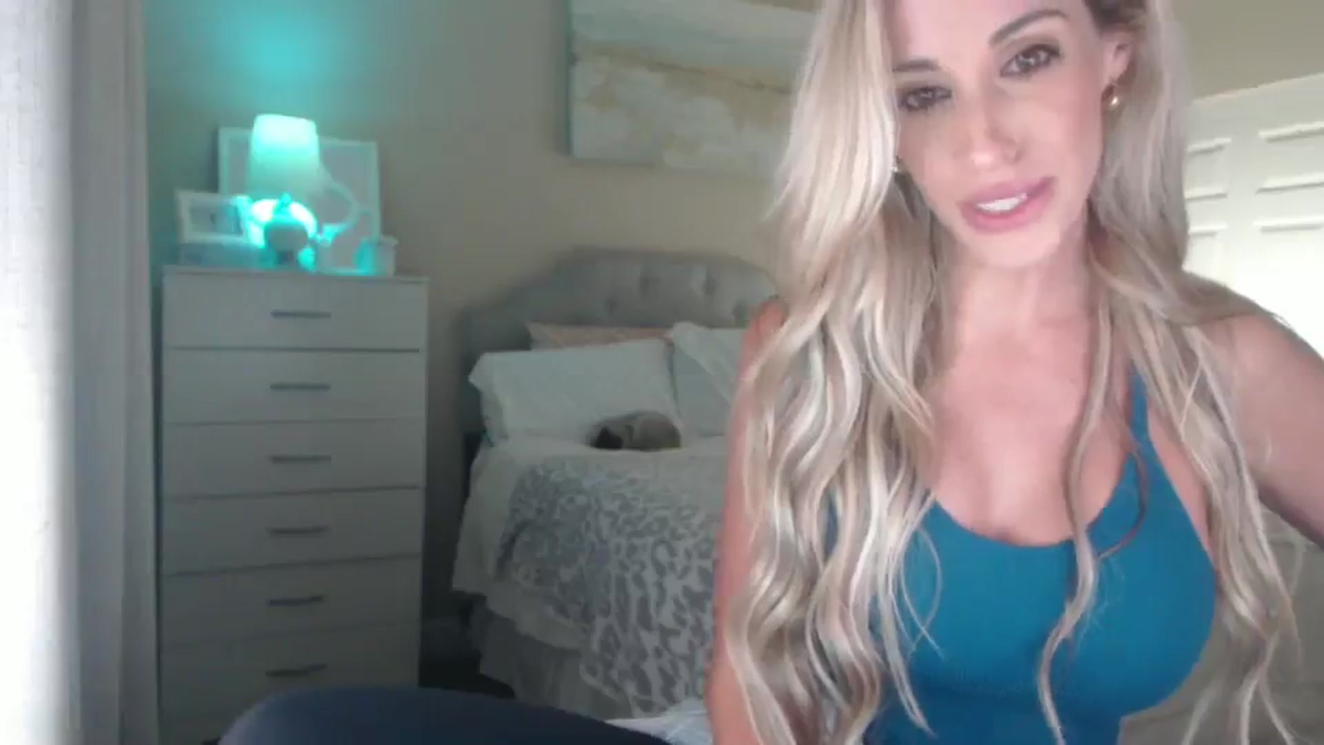 Gallery image thumbnail from Queen_bambii's myfreecams stream on, 09/20/2025, 05:54 image 20 of 20