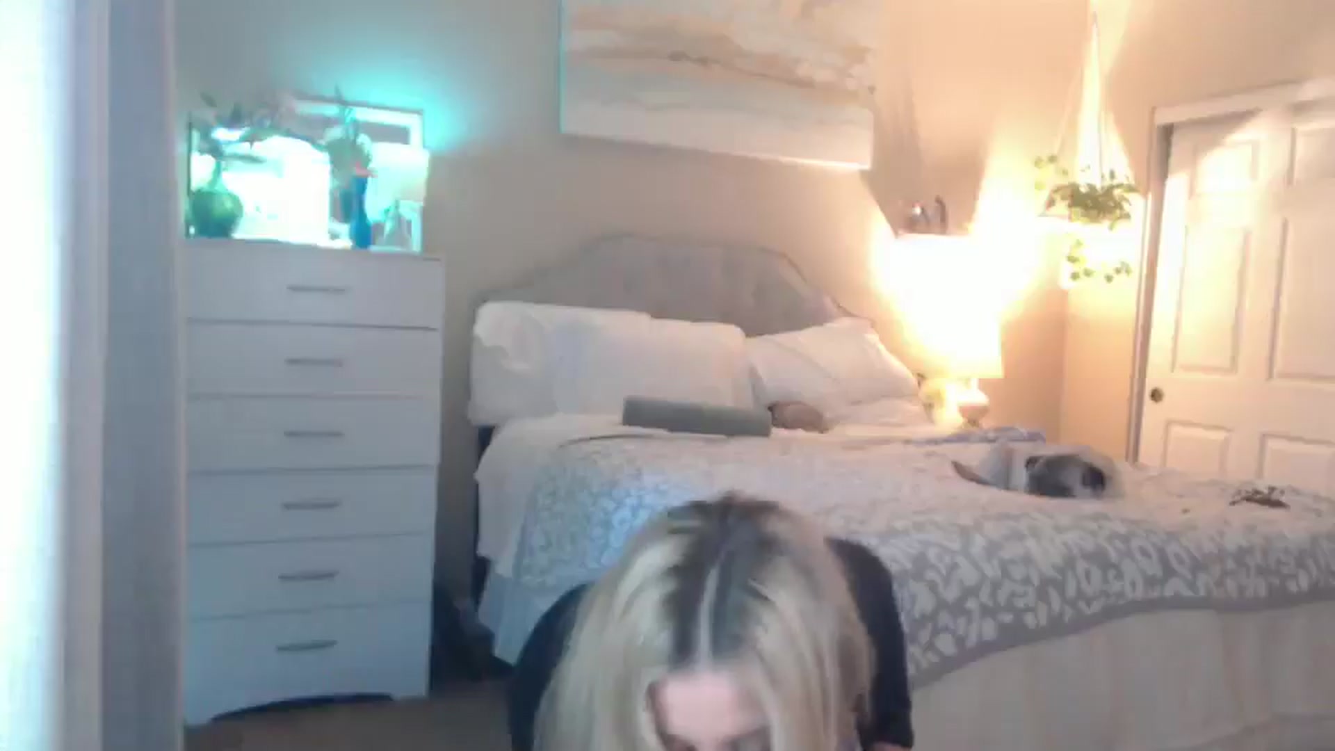 Gallery image thumbnail from Queen_bambii's myfreecams stream on, 10/11/2025, 24:00 image 19 of 20