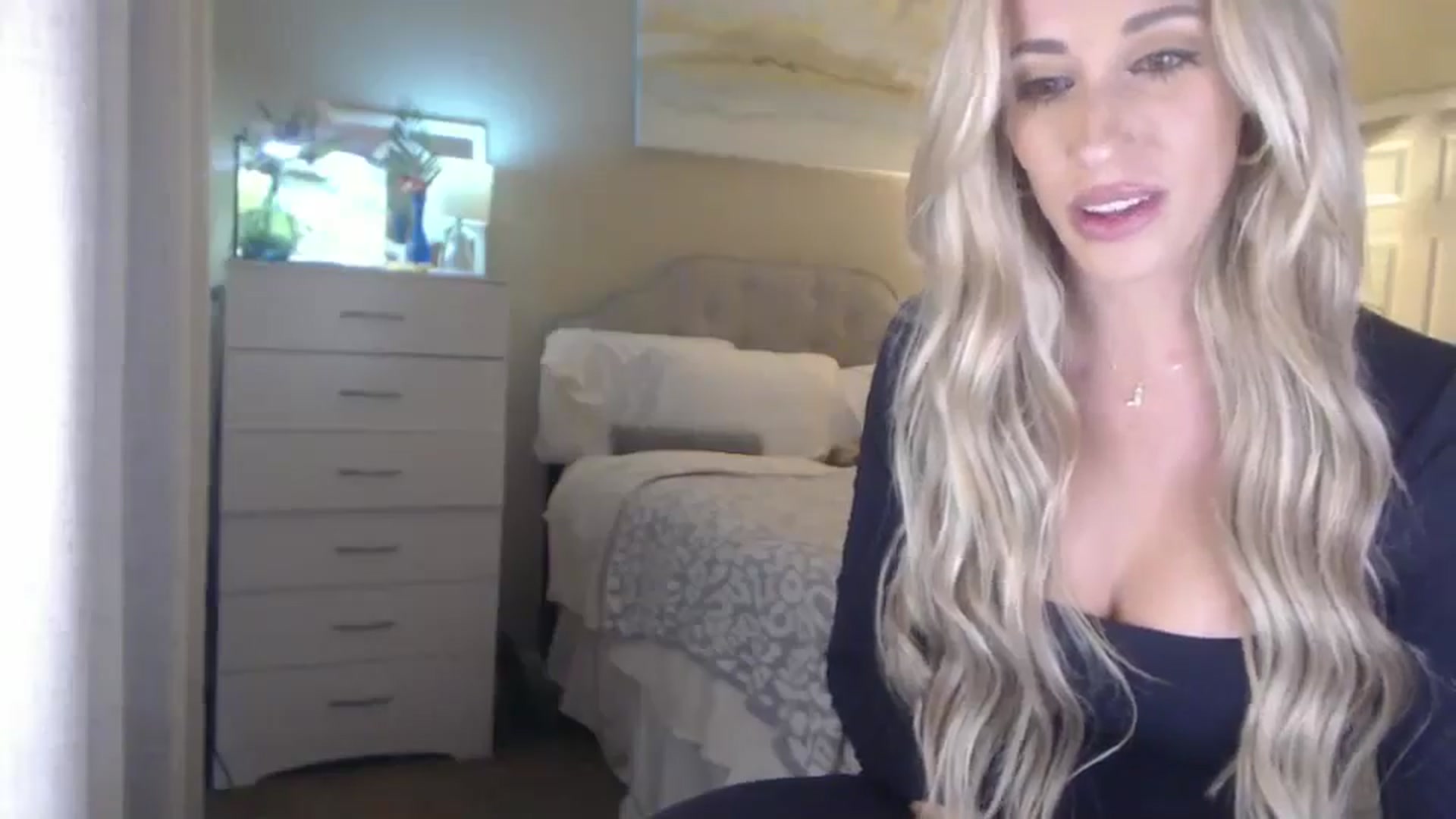 Gallery image thumbnail from Queen_bambii's myfreecams stream on, 10/11/2025, 01:51 image 13 of 20