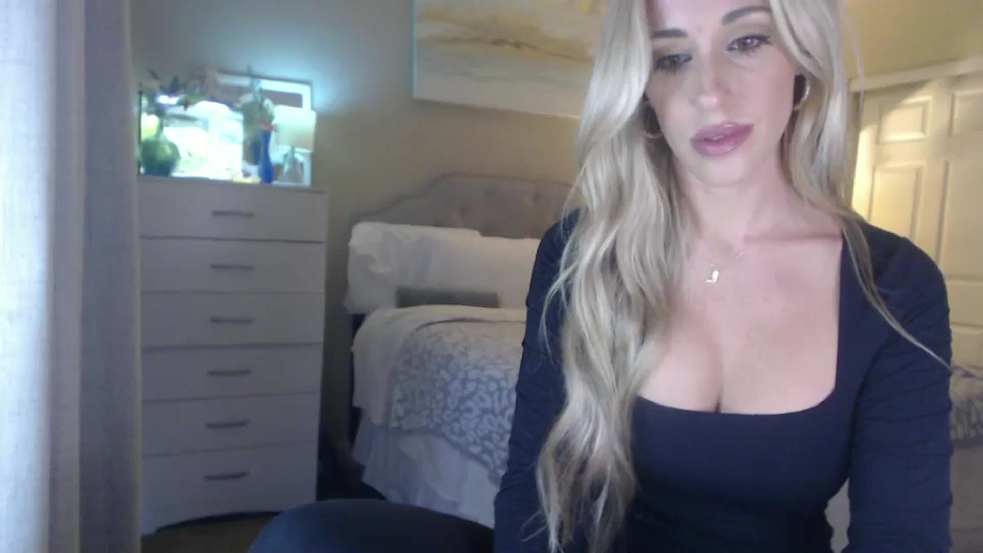 Gallery image thumbnail from Queen_bambii's myfreecams stream on, 10/11/2025, 01:51 image 5 of 20