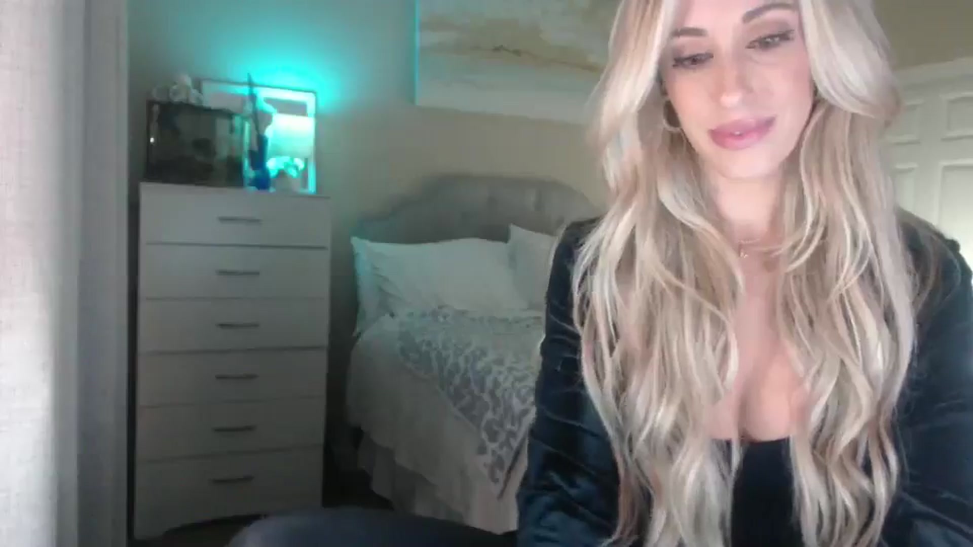 Gallery image thumbnail from Queen_bambii's myfreecams stream on, 11/05/2025, 05:50 image 20 of 20