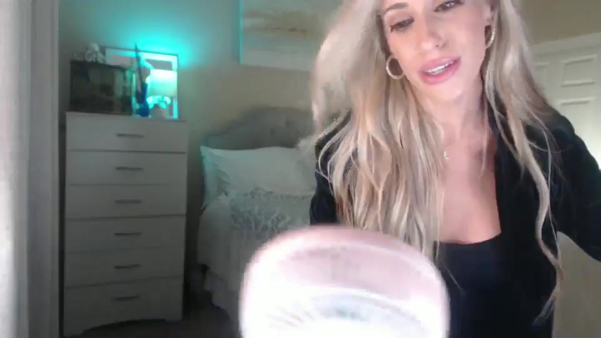 Gallery image thumbnail from Queen_bambii's myfreecams stream on, 11/05/2025, 07:10 image 18 of 20