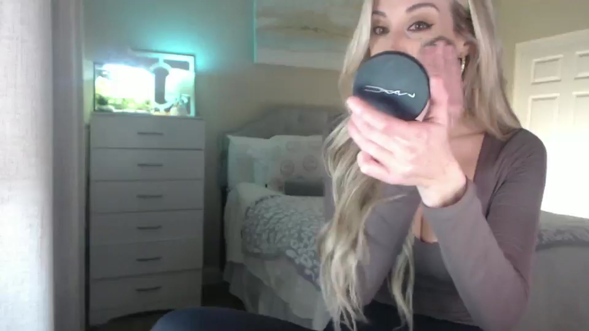 Gallery image thumbnail from Queen_bambii's myfreecams stream on, 11/11/2025, 07:56 image 6 of 20