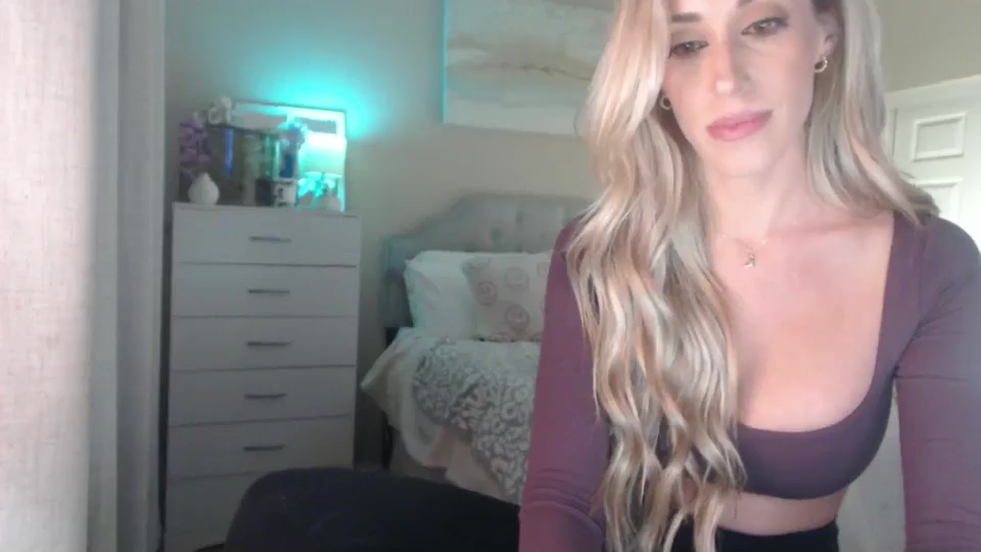 Gallery image thumbnail from Queen_bambii's myfreecams stream on, 11/22/2025, 05:19 image 5 of 20