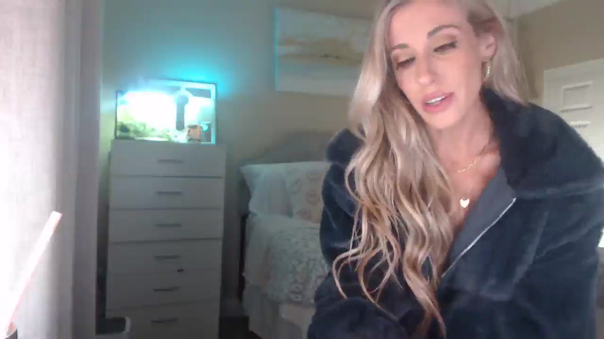 Gallery image thumbnail from Queen_bambii's myfreecams stream on, 12/05/2025, 08:56 image 16 of 20