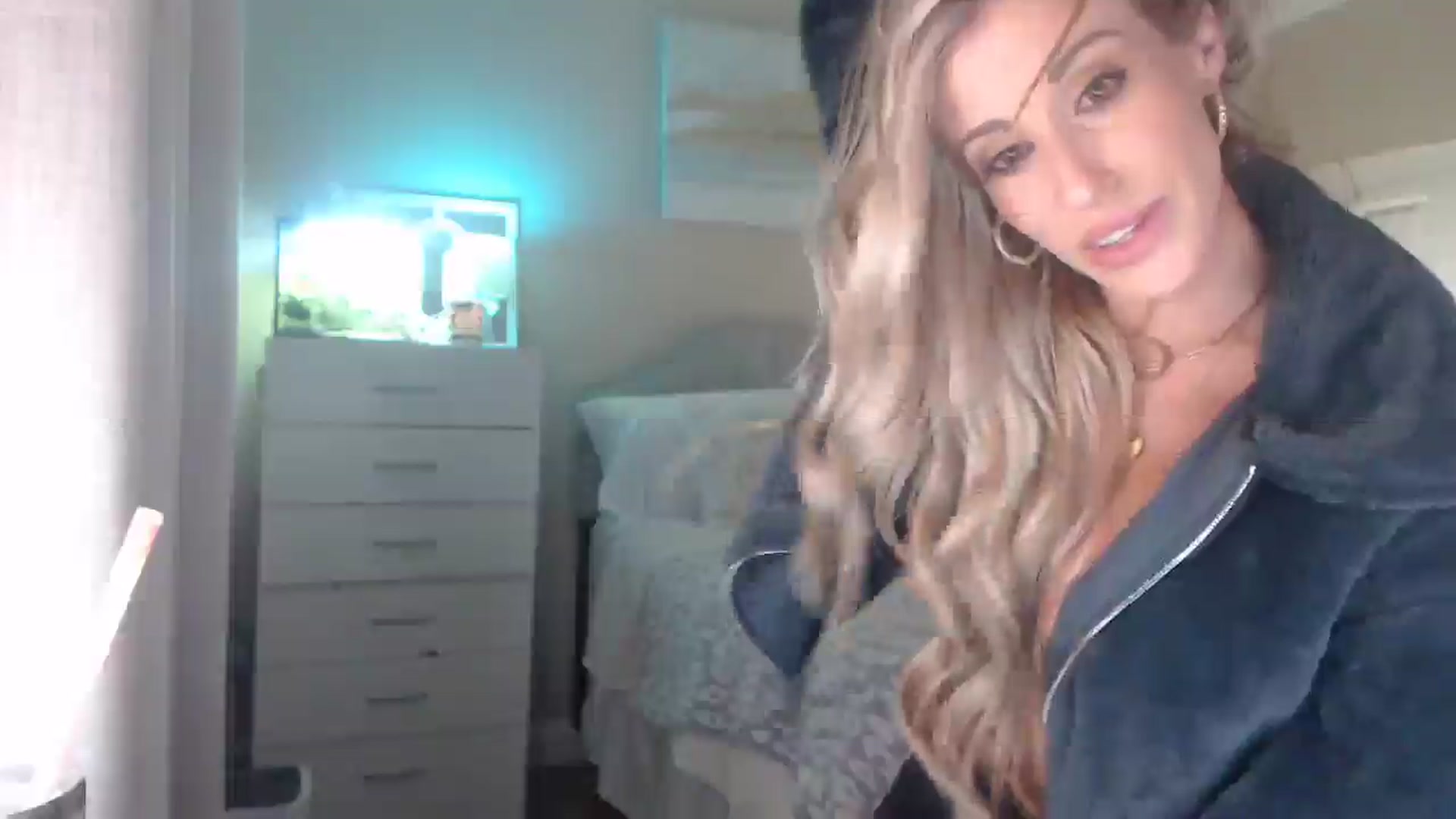 Gallery image thumbnail from Queen_bambii's myfreecams stream on, 12/05/2025, 08:56 image 20 of 20