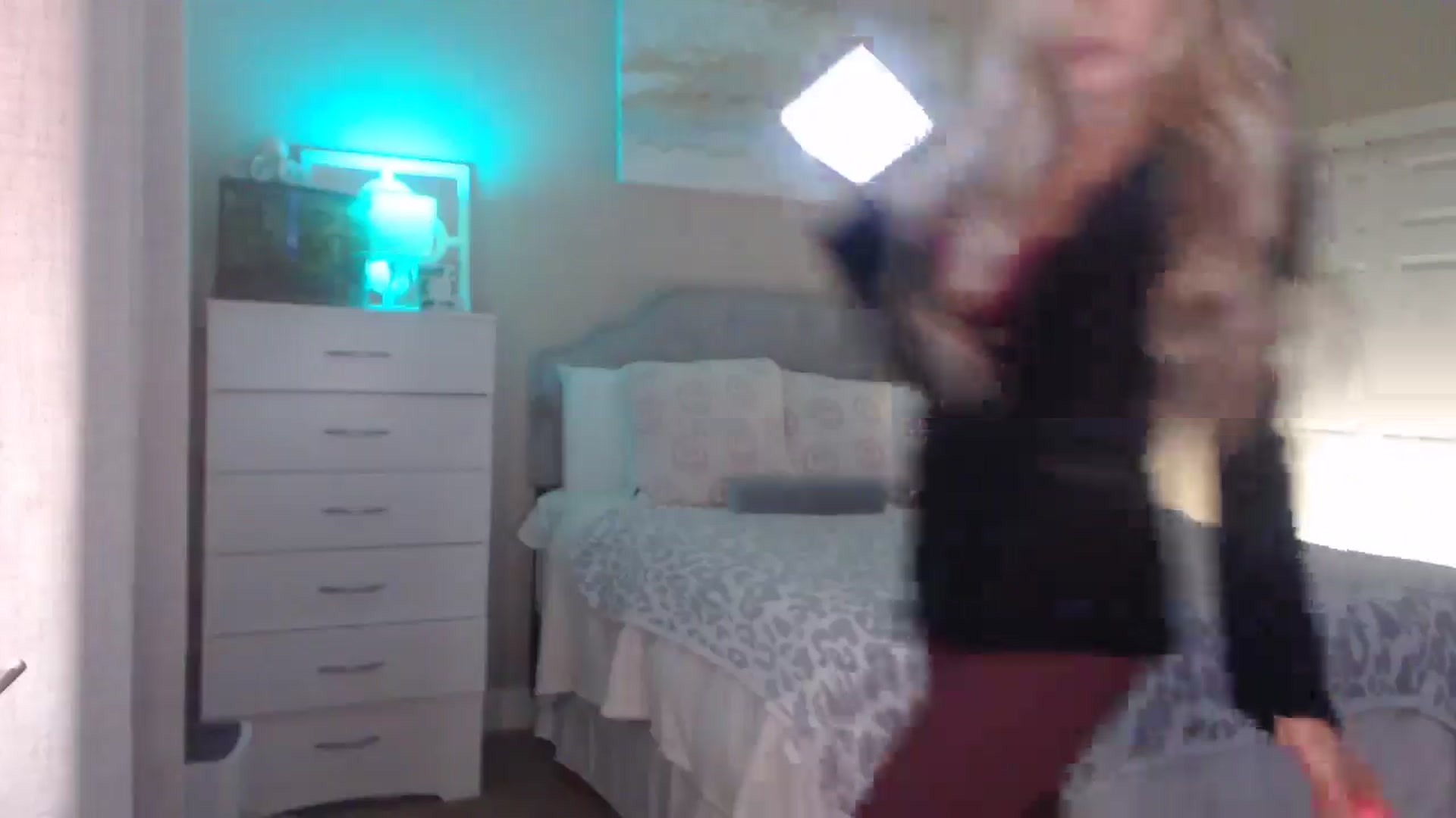 Gallery image thumbnail from Queen_bambii's myfreecams stream on, 12/24/2025, 08:07 image 8 of 20