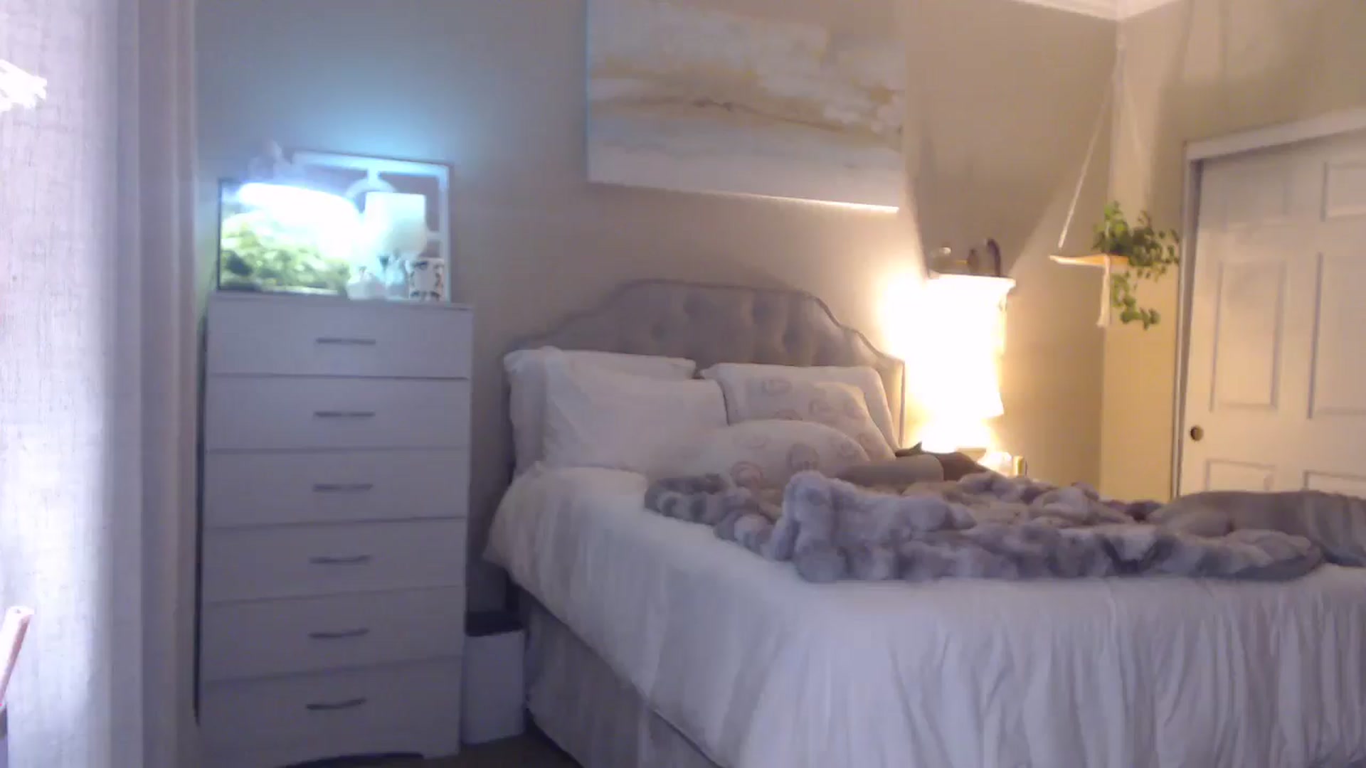 Gallery image thumbnail from Queen_bambii's myfreecams stream on, 01/04/2026, 08:11 image 7 of 20