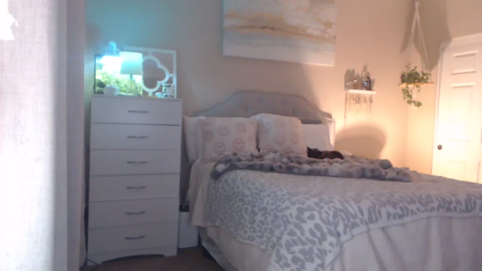 Gallery image thumbnail from Queen_bambii's myfreecams stream on, 01/15/2026, 08:25 image 8 of 20