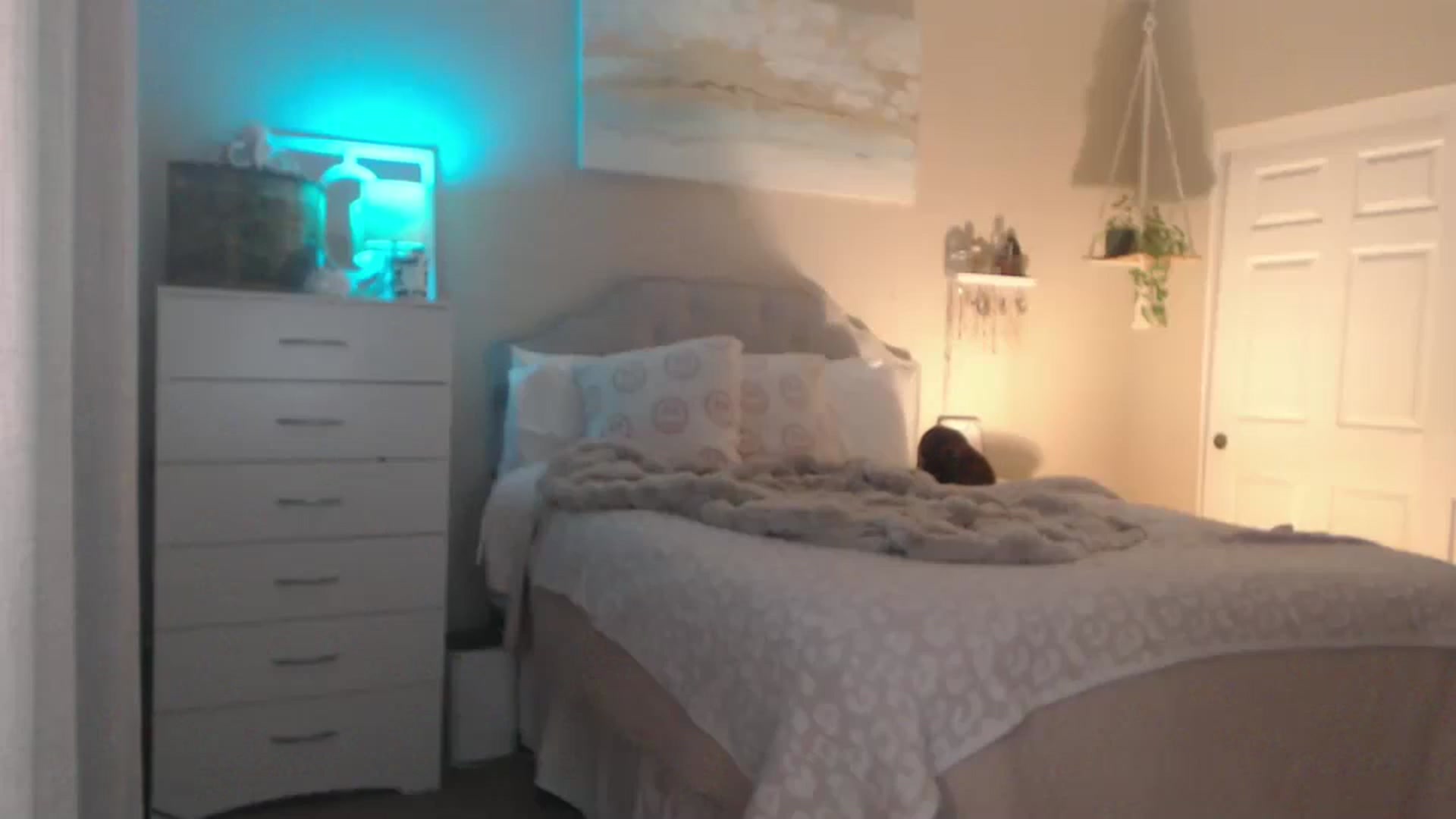 Gallery image thumbnail from Queen_bambii's myfreecams stream on, 01/24/2026, 06:53 image 18 of 20