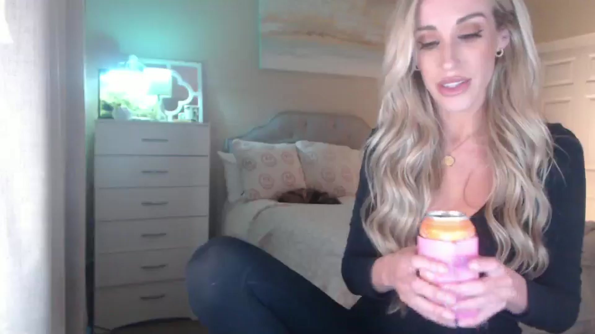 Gallery image thumbnail from Queen_bambii's myfreecams stream on, 01/31/2026, 06:05 image 3 of 20