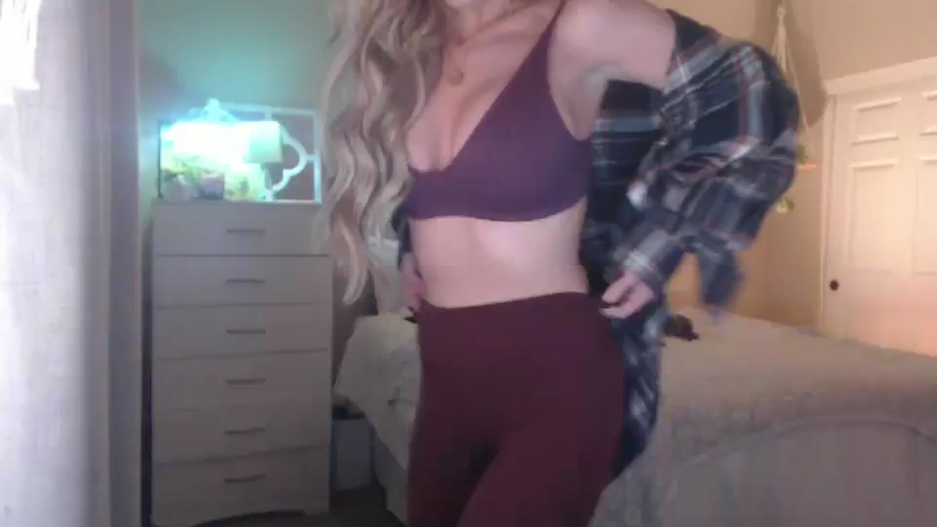 Gallery image thumbnail from Queen_bambii's myfreecams stream on, 02/04/2026, 09:10 image 13 of 20