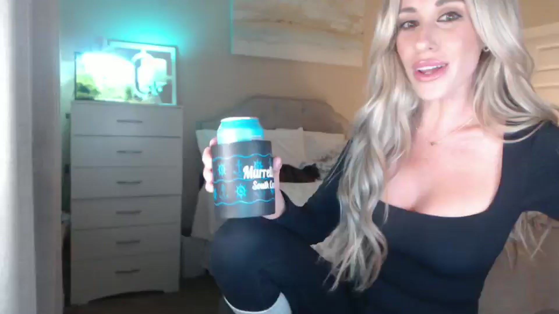 Gallery image thumbnail from Queen_bambii's myfreecams stream on, 03/05/2026, 08:32 image 4 of 20