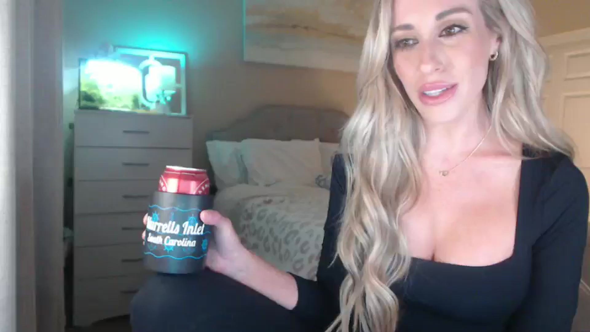 Gallery image thumbnail from Queen_bambii's myfreecams stream on, 03/05/2026, 08:32 image 7 of 20