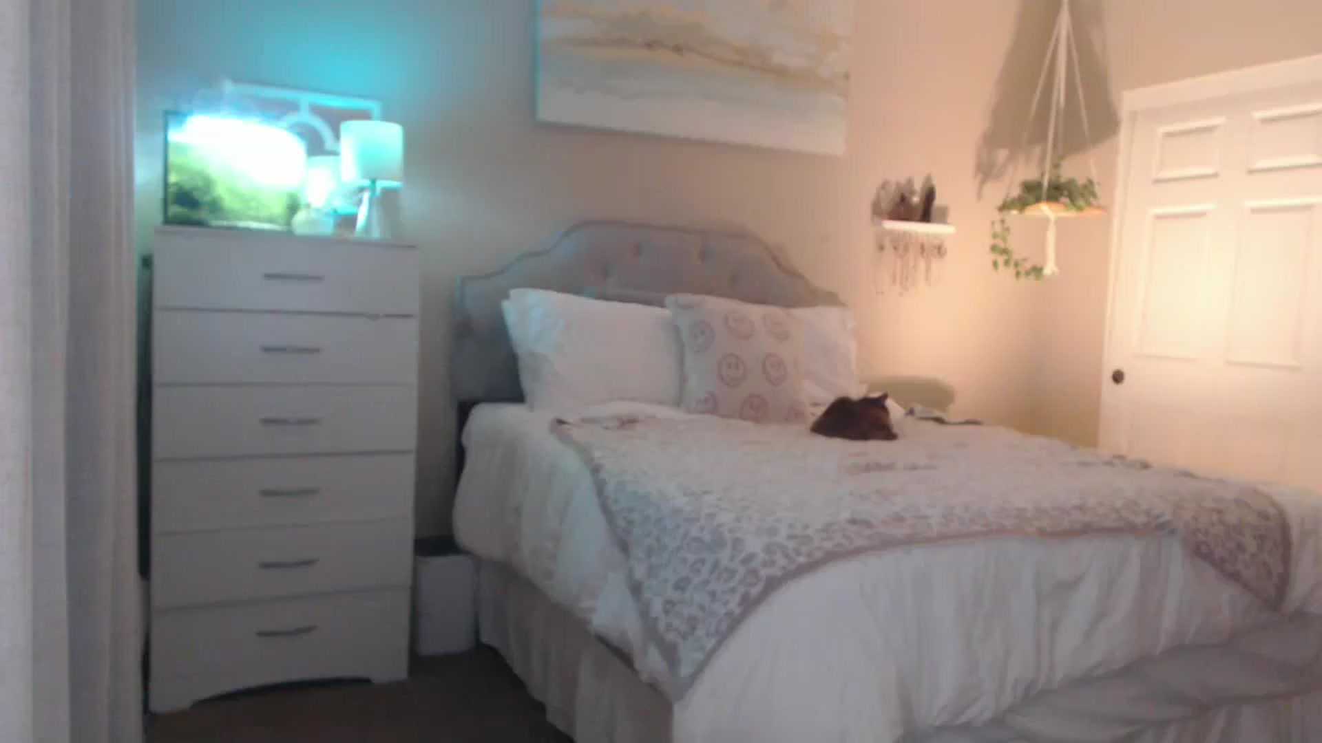 Gallery image thumbnail from Queen_bambii's myfreecams stream on, 04/08/2026, 06:26 image 10 of 20