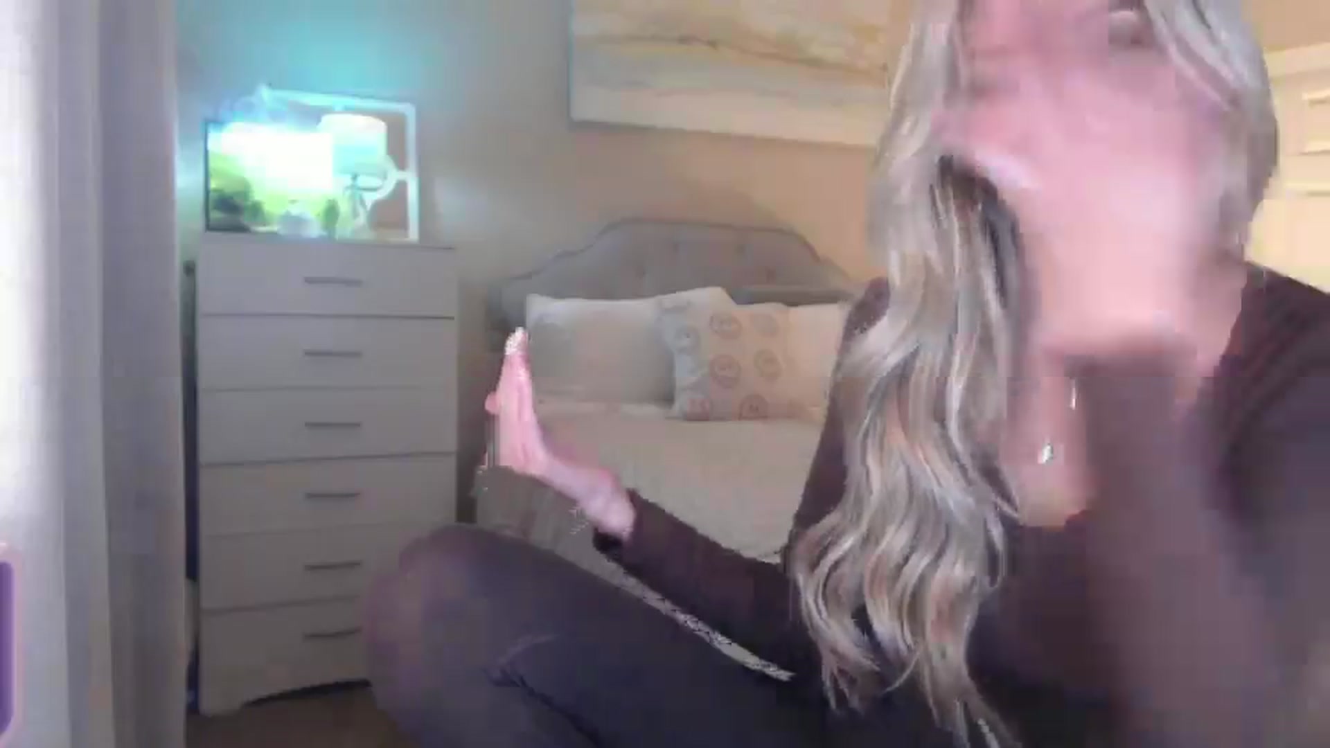 Gallery image thumbnail from Queen_bambii's myfreecams stream on, 04/14/2026, 06:33 image 4 of 20