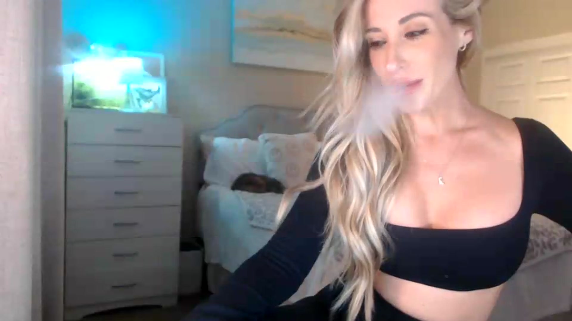 Gallery image thumbnail from Queen_bambii's myfreecams stream on, 06/11/2026, 05:00 image 9 of 20