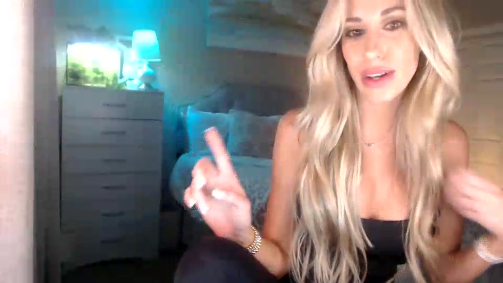 Gallery image thumbnail from Queen_bambii's myfreecams stream on, 06/28/2026, 05:00 image 15 of 20