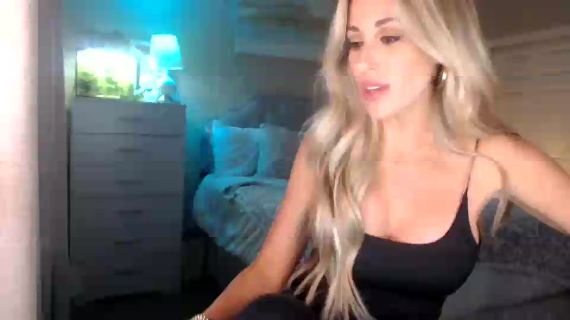Gallery image thumbnail from Queen_bambii's myfreecams stream on, 06/28/2026, 05:00 image 1 of 20
