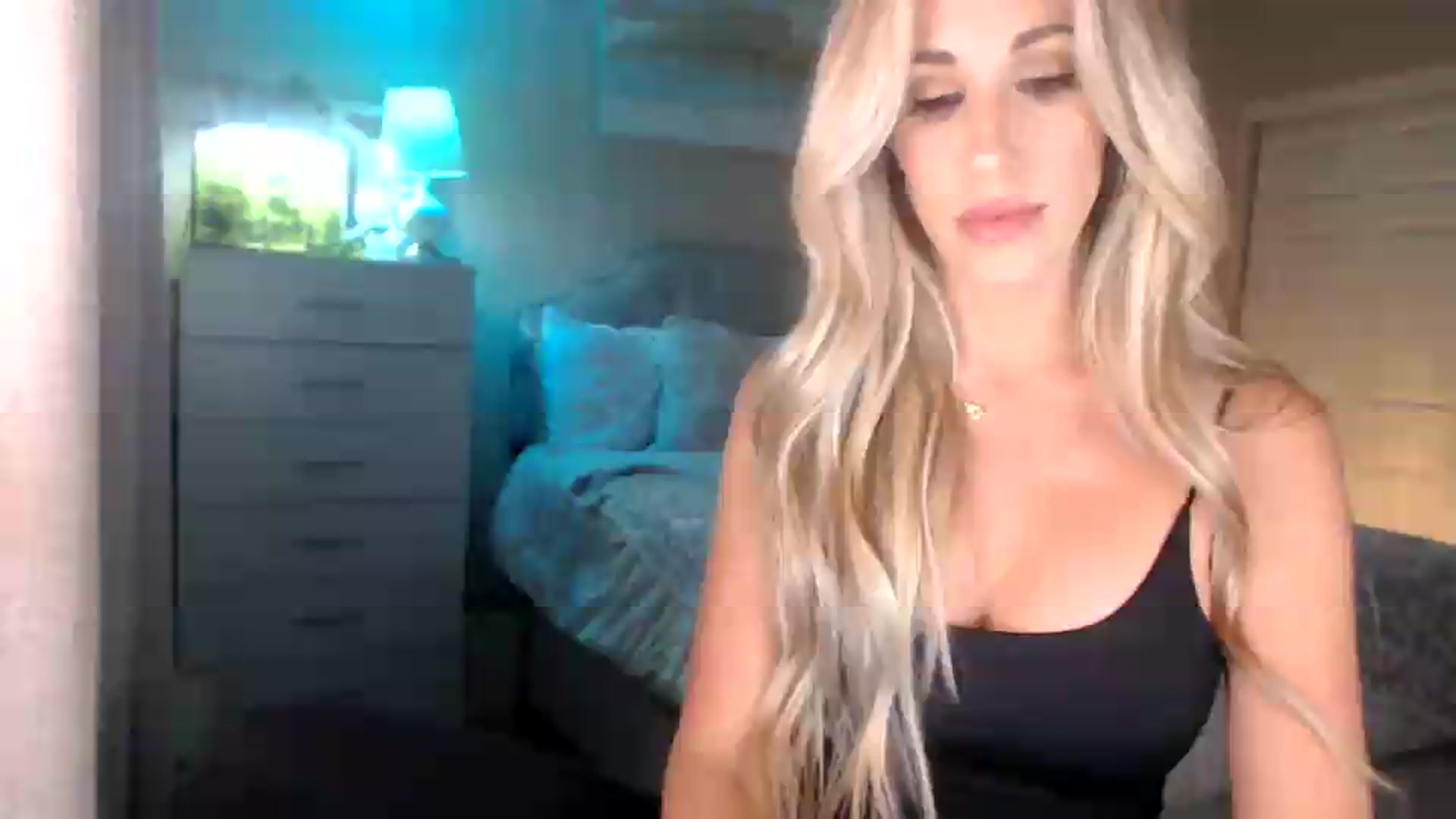 Gallery image thumbnail from Queen_bambii's myfreecams stream on, 06/28/2026, 05:00 image 11 of 20