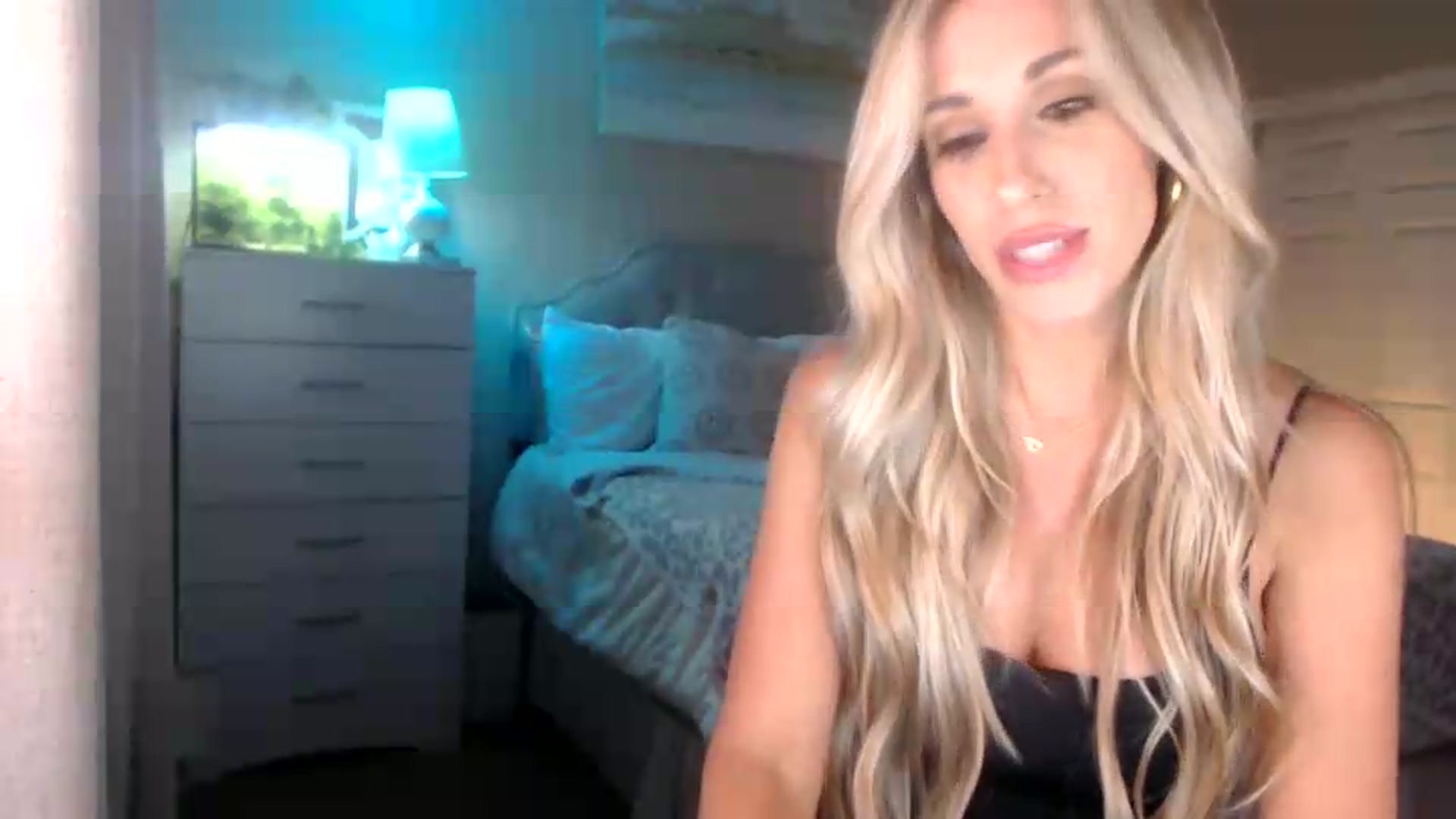 Gallery image thumbnail from Queen_bambii's myfreecams stream on, 06/28/2026, 05:00 image 5 of 20