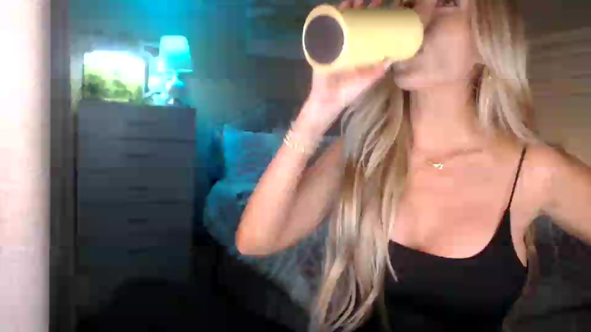 Gallery image thumbnail from Queen_bambii's myfreecams stream on, 06/28/2026, 07:22 image 12 of 20