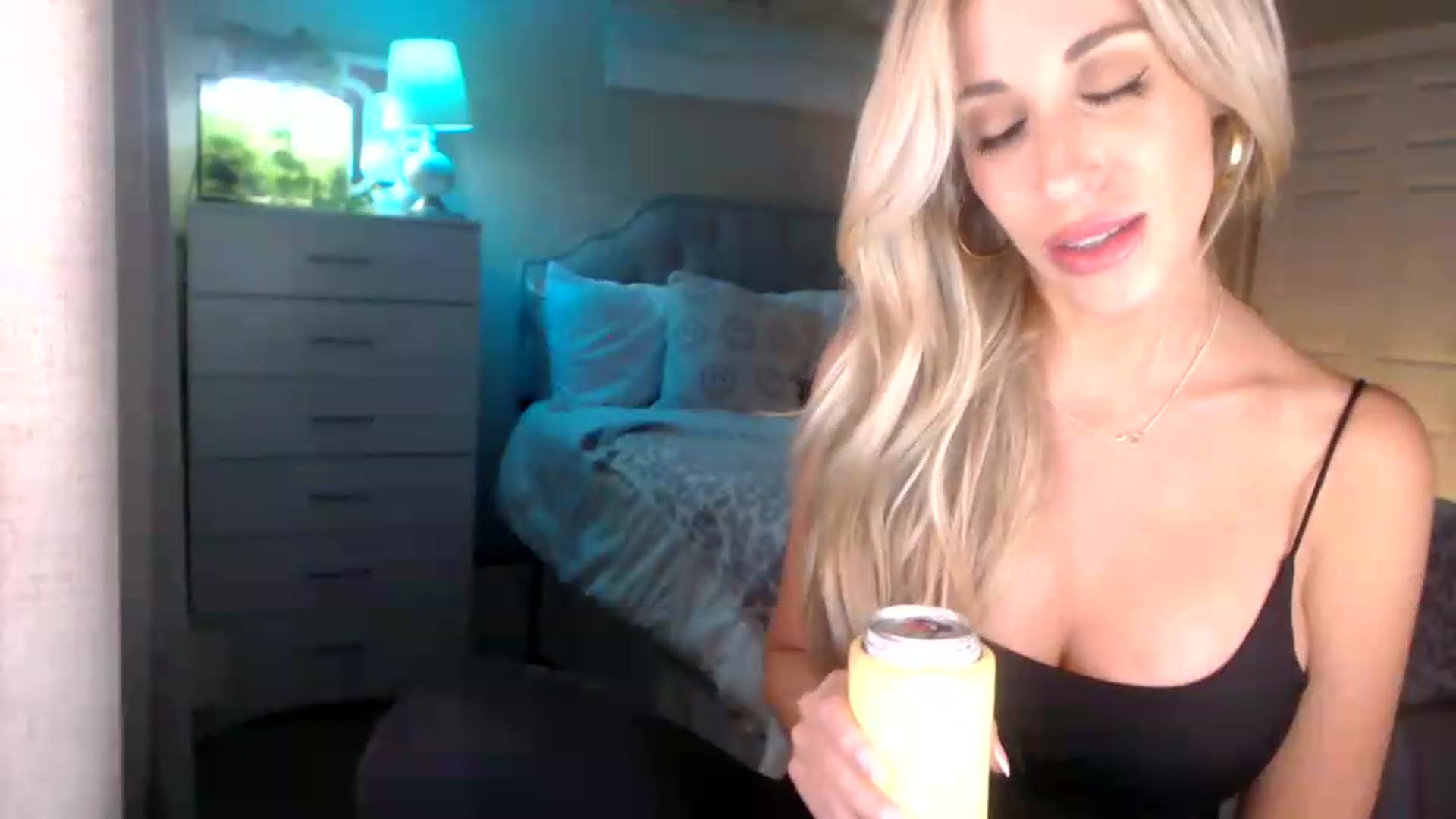 Gallery image thumbnail from Queen_bambii's myfreecams stream on, 06/28/2026, 07:22 image 20 of 20