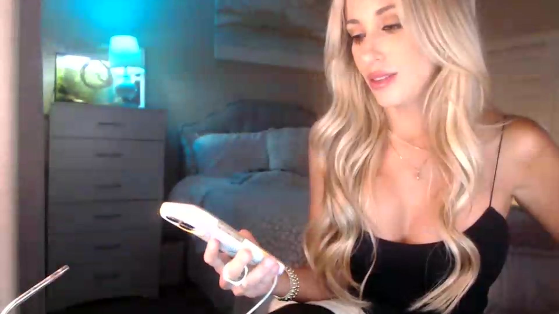 Gallery image thumbnail from Queen_bambii's myfreecams stream on, 07/02/2026, 06:37 image 2 of 20