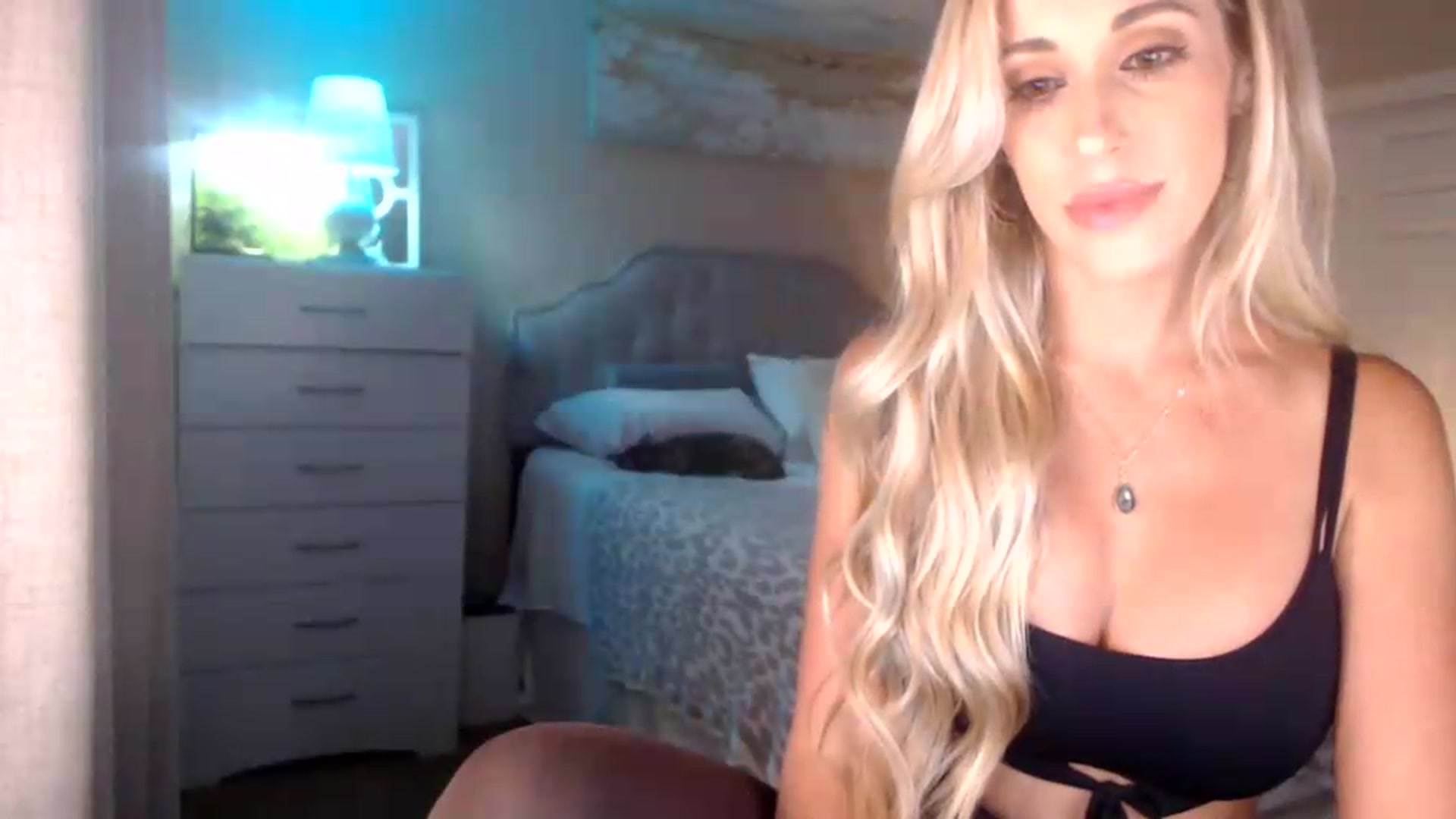 Gallery image thumbnail from Queen_bambii's myfreecams stream on, 07/18/2026, 07:28 image 2 of 20