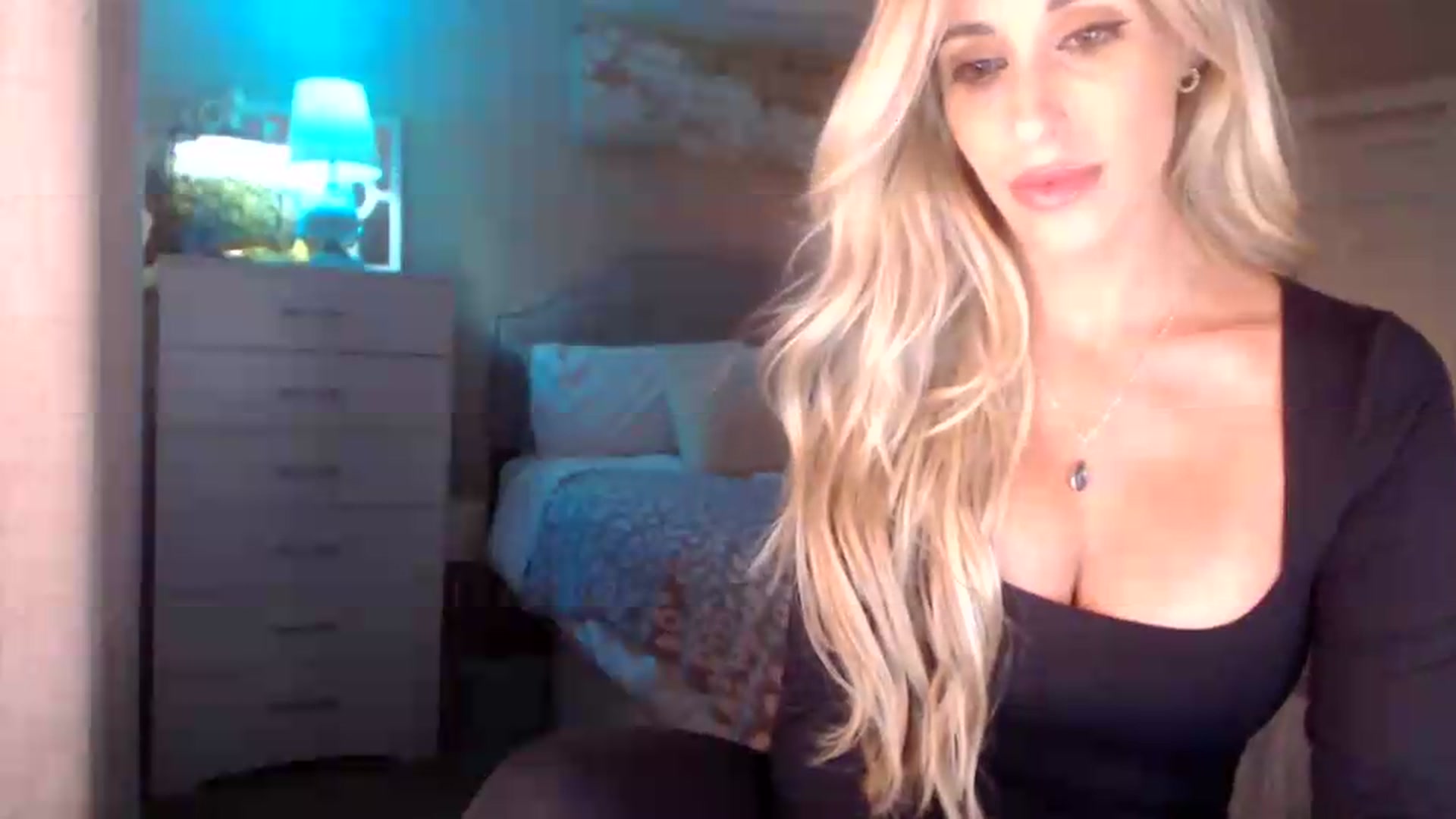Gallery image thumbnail from Queen_bambii's myfreecams stream on, 07/30/2026, 07:23 image 13 of 20