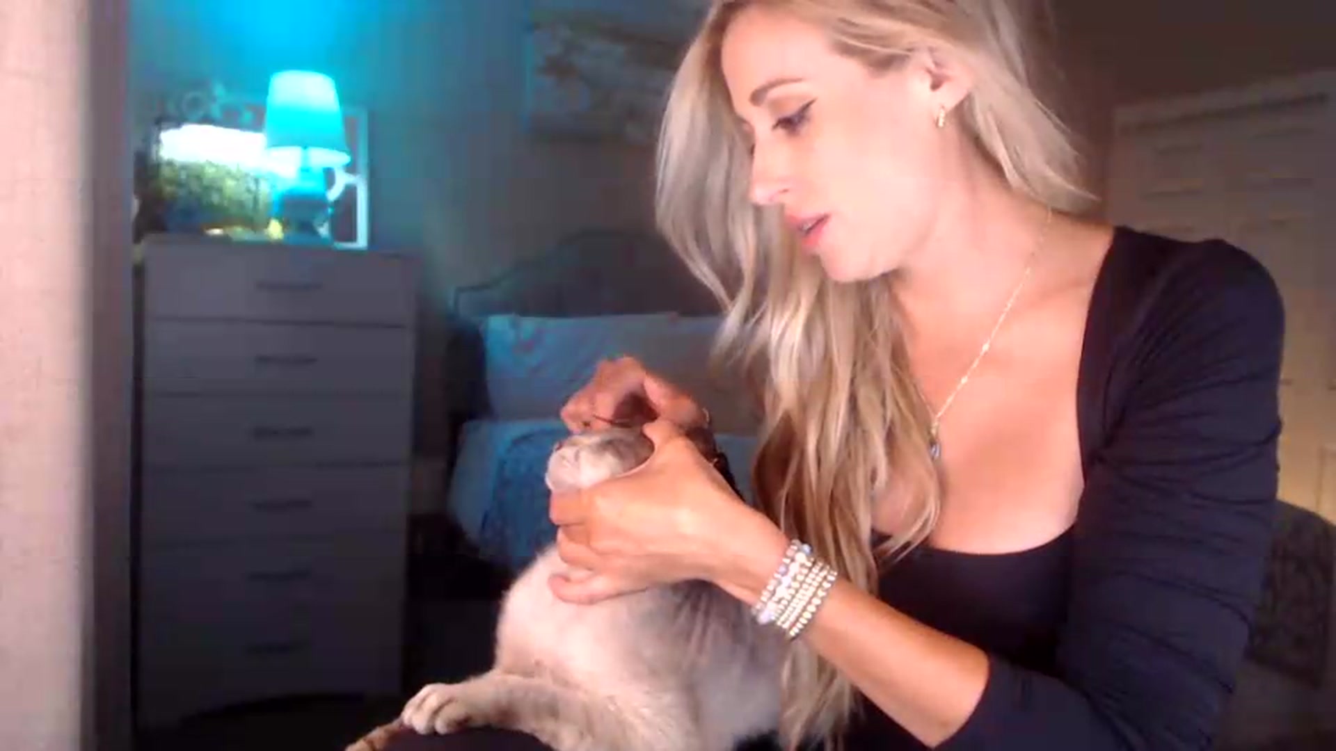 Gallery image thumbnail from Queen_bambii's myfreecams stream on, 07/30/2026, 07:23 image 18 of 20