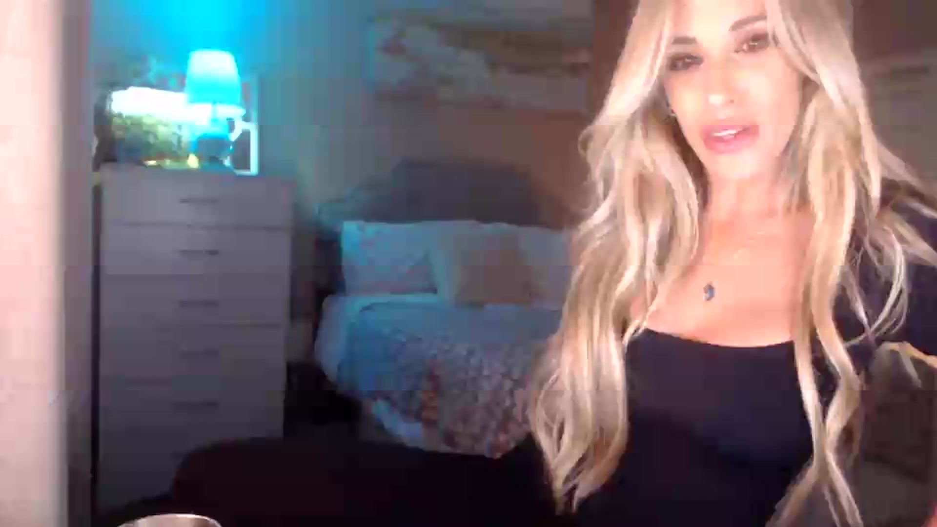 Gallery image thumbnail from Queen_bambii's myfreecams stream on, 07/30/2026, 07:23 image 16 of 20