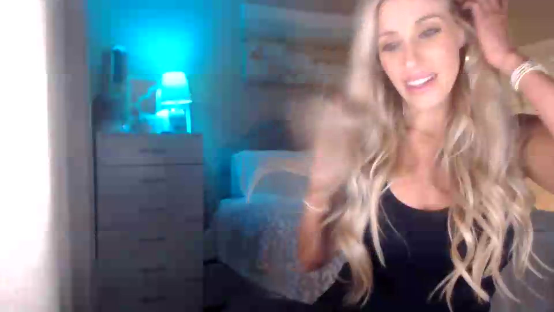Gallery image thumbnail from Queen_bambii's myfreecams stream on, 09/02/2026, 06:43 image 14 of 20