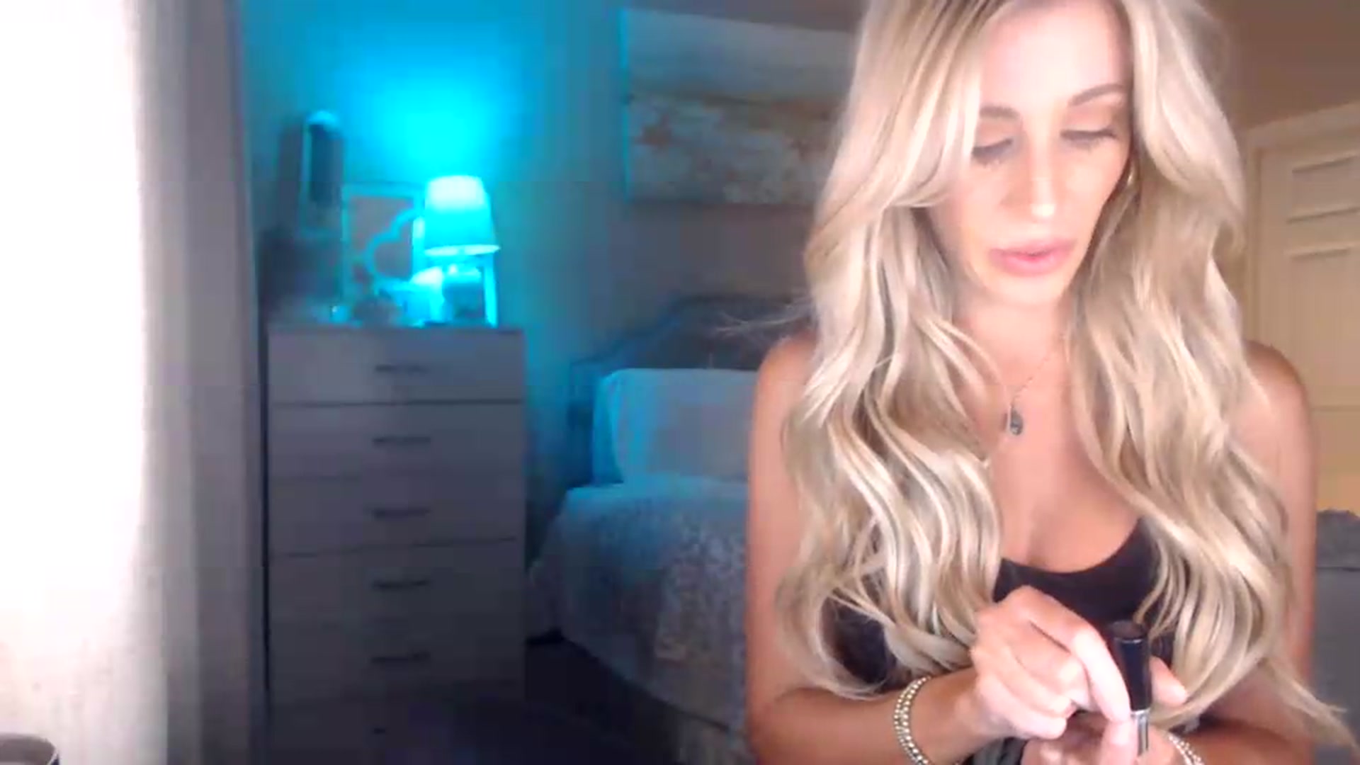 Gallery image thumbnail from Queen_bambii's myfreecams stream on, 09/02/2026, 06:43 image 8 of 20