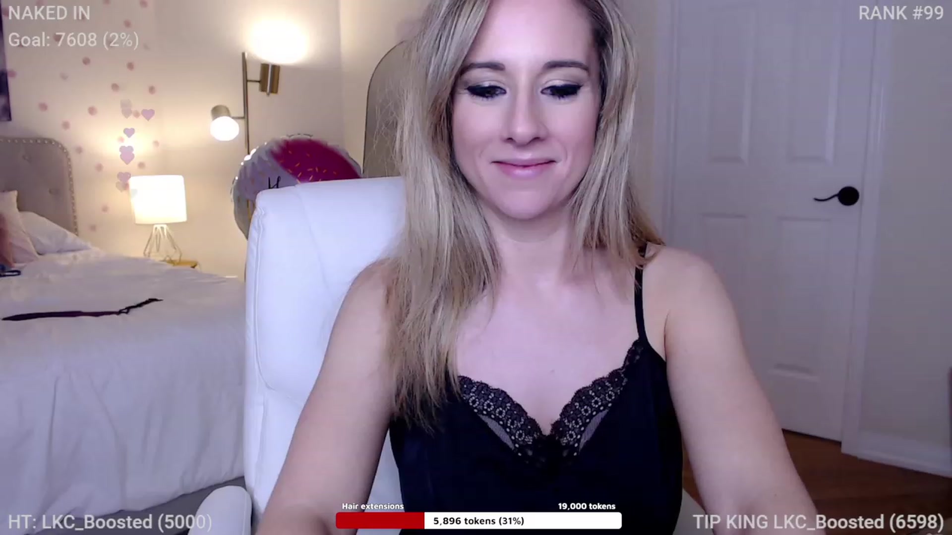 Gallery image thumbnail from Queen_of_LKC's myfreecams stream on, 11/29/2022, 03:52 image 4 of 20