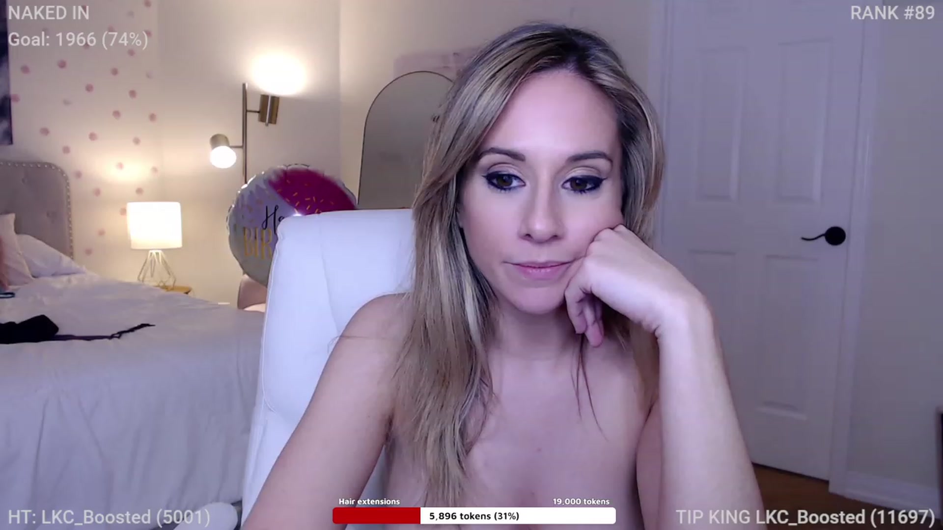 Gallery image thumbnail from Queen_of_LKC's myfreecams stream on, 11/29/2022, 03:52 image 20 of 20