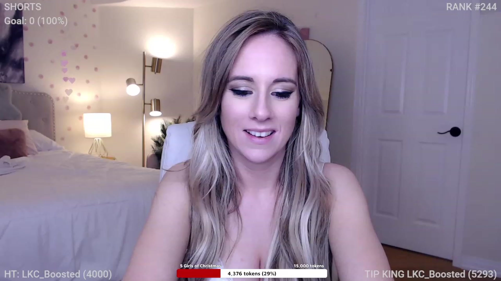 Gallery image thumbnail from Queen_of_LKC's myfreecams stream on, 12/03/2022, 03:12 image 9 of 20