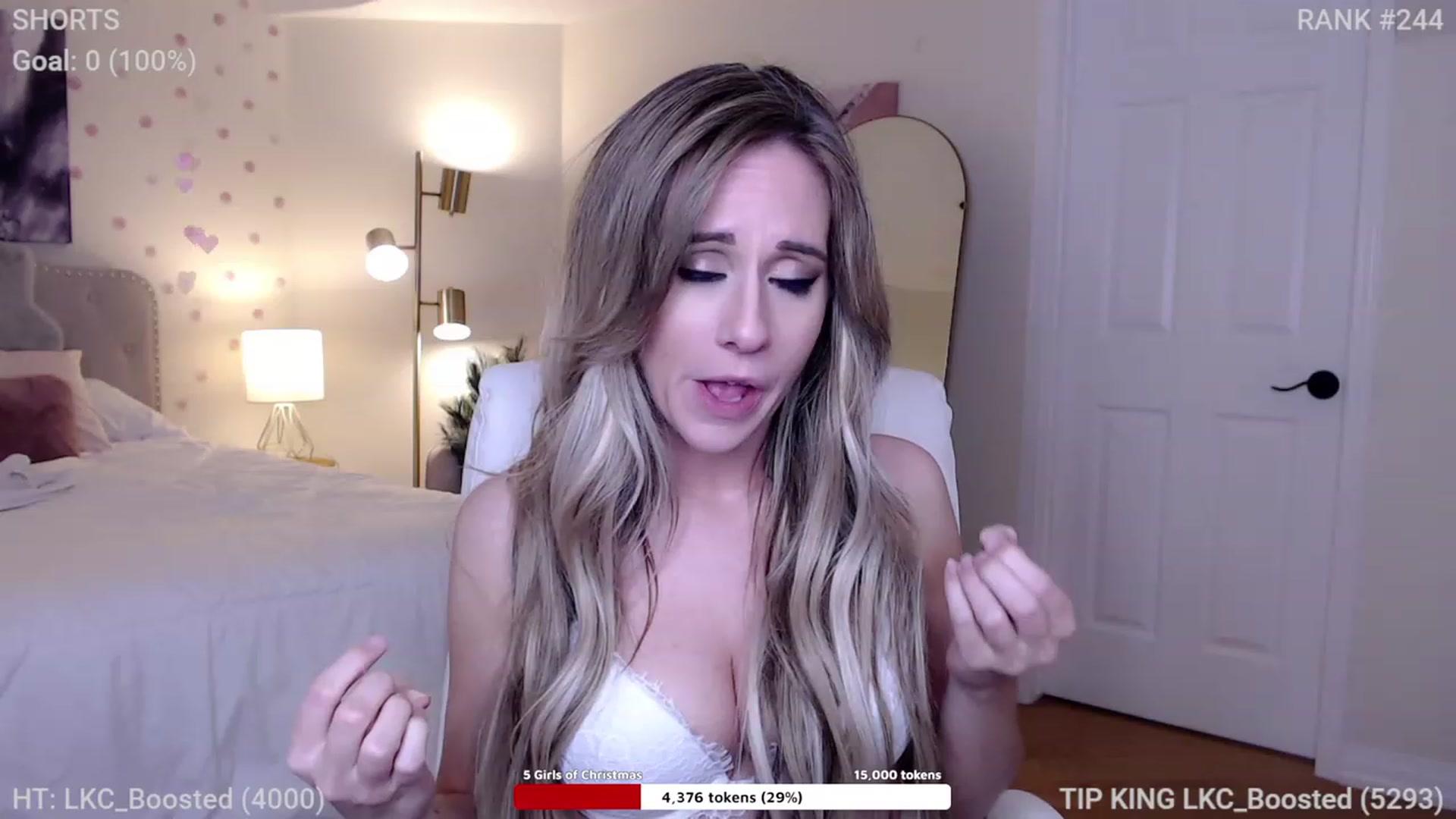 Gallery image thumbnail from Queen_of_LKC's myfreecams stream on, 12/03/2022, 03:12 image 8 of 20