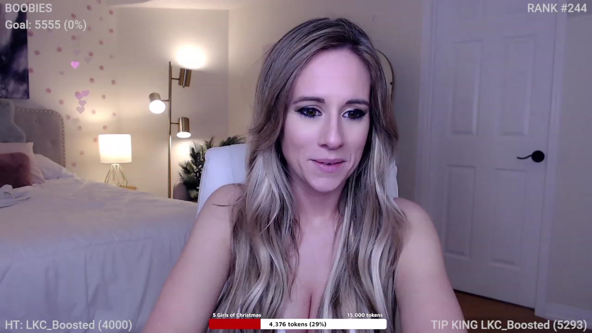 Gallery image thumbnail from Queen_of_LKC's myfreecams stream on, 12/03/2022, 03:12 image 11 of 20